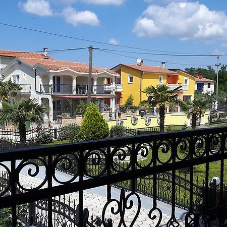 Radmani Apartments Poreč Eksteriør billede