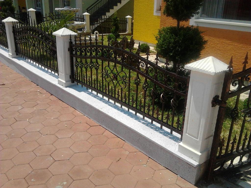 Radmani Apartments Poreč Eksteriør billede